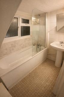 2 bedroom apartment to rent, Sunny Gardens Road, London, NW4