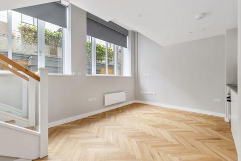 1 bedroom ground floor flat to rent, George West House 2 Clapham Common North Side