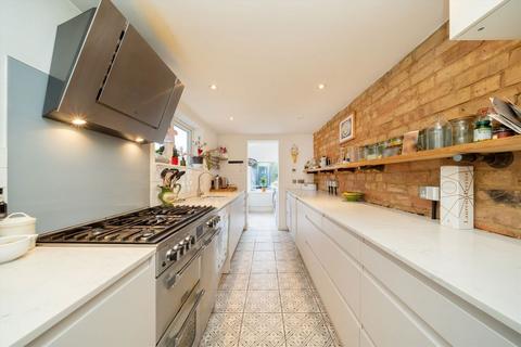 undefined, Union Road, London N11