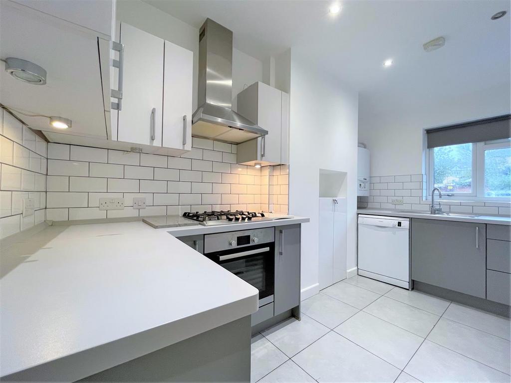 Kitchen.001.jpg