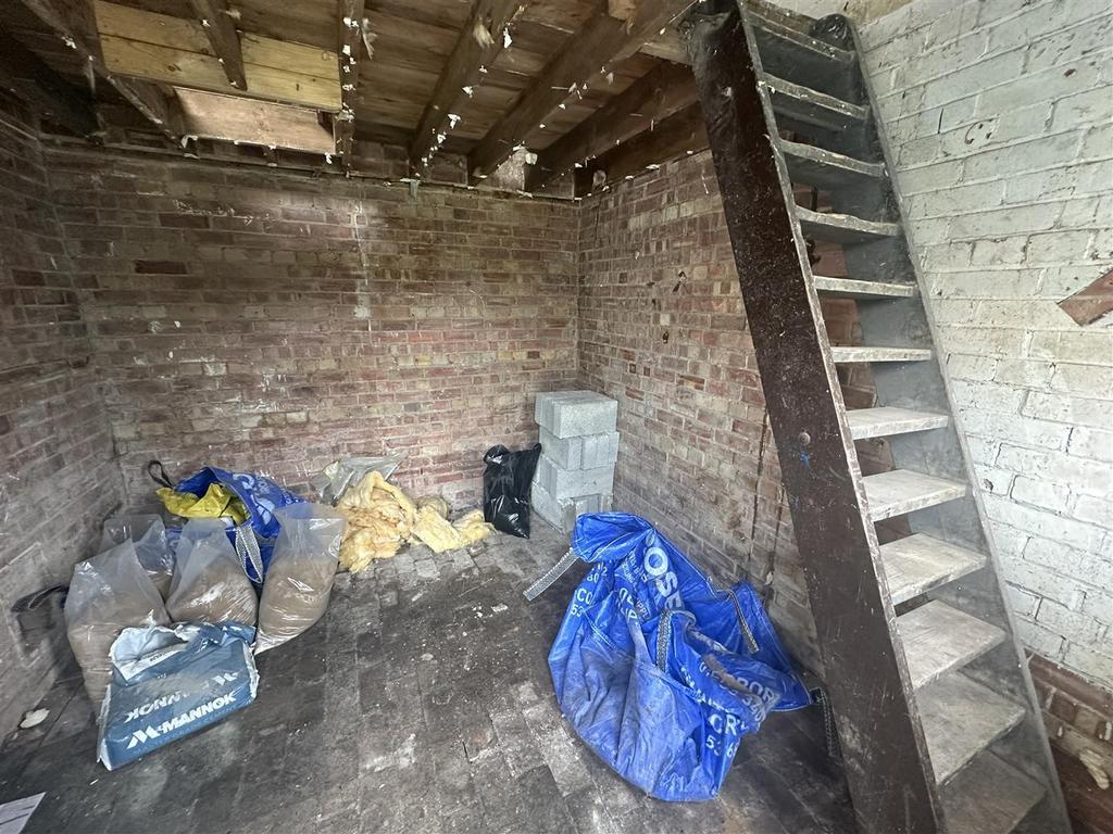 Barn4.jpg