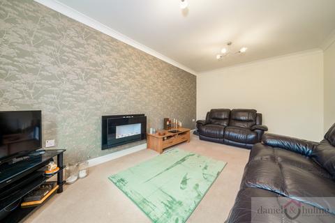 4 bedroom detached house for sale, 3 Clover Grove, Leekbrook