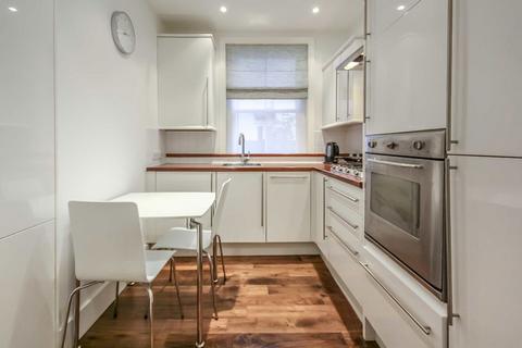 2 bedroom flat to rent, Queen's Club Gardens, London W14