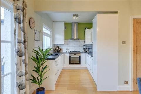 3 bedroom semi-detached house for sale, Beacon Road, Hither Green, London, SE13