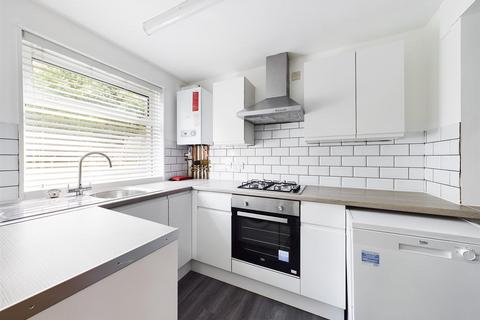 6 bedroom apartment to rent, Mafeking Road, Brighton