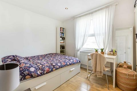 1 bedroom flat to rent, Upper Richmond Road West, London SW14