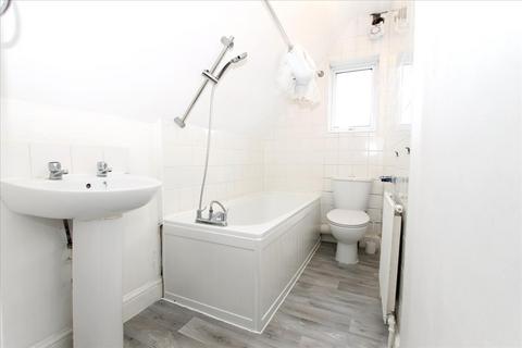 1 bedroom flat to rent, Fairfield Road, London, N18