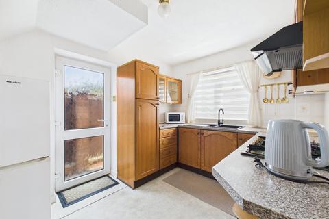 3 bedroom detached house for sale, Robert Raikes Avenue, Tuffley, Gloucester, Gloucestershire, GL4