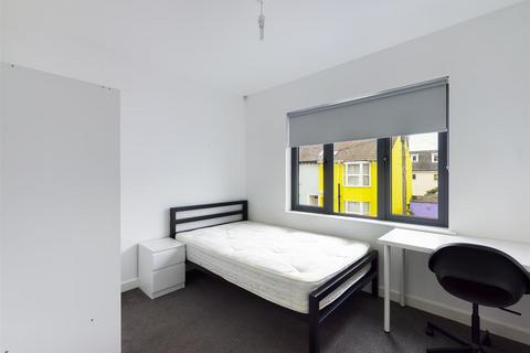 2 bedroom flat to rent, Edinburgh Road, Brighton