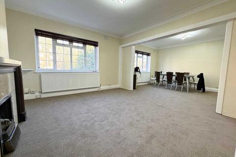 2 bedroom flat for sale, Herga Court, Sudbury Hill, Harrow