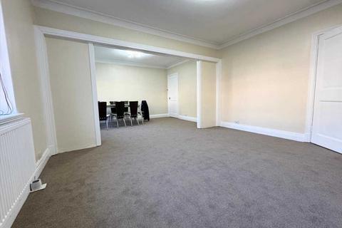 2 bedroom flat for sale, Herga Court, Sudbury Hill, Harrow