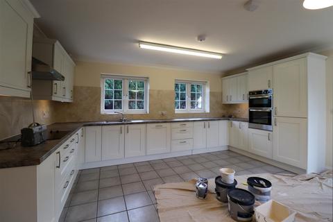 4 bedroom detached bungalow to rent, Great Fen Road, Soham CB7