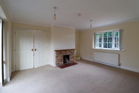 4 bedroom detached bungalow to rent, Great Fen Road, Soham CB7