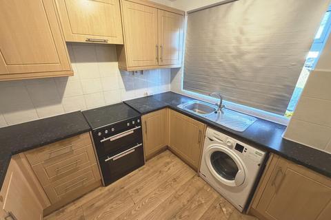 4 bedroom house to rent, Travellers Lane, Hatfield AL10