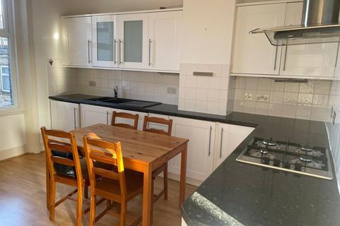 1 bedroom flat to rent, First Floor Flat, Mansfield Road, London, NW3