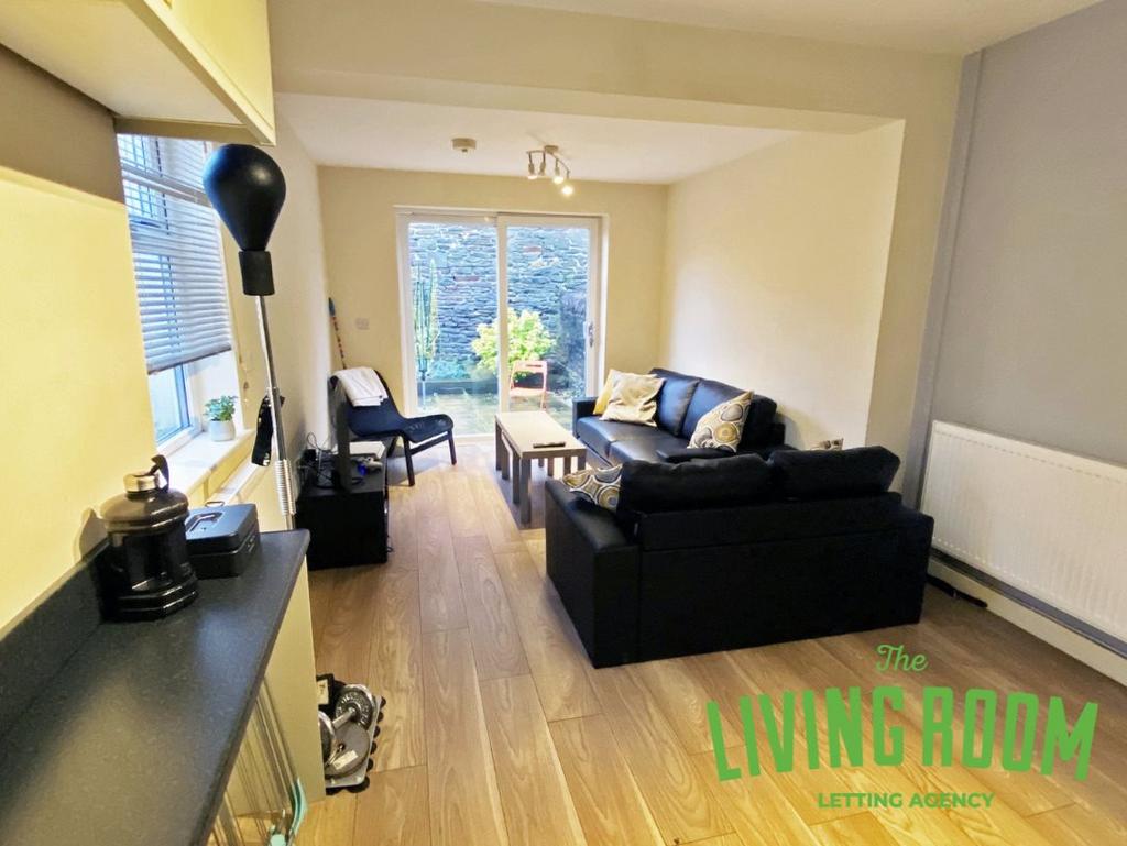 Lounge 1