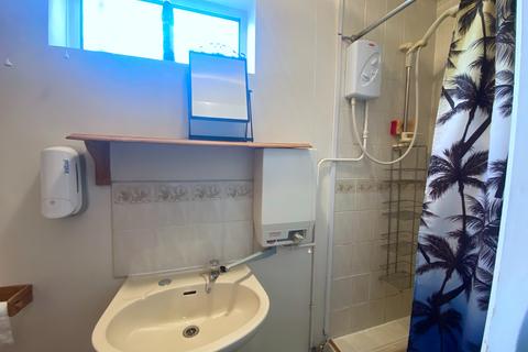 1 bedroom flat to rent, Blaby Road, Leicester LE18