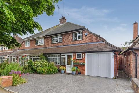 3 bedroom semi-detached house to rent, Cedar Avenue, South Ruislip, HA4