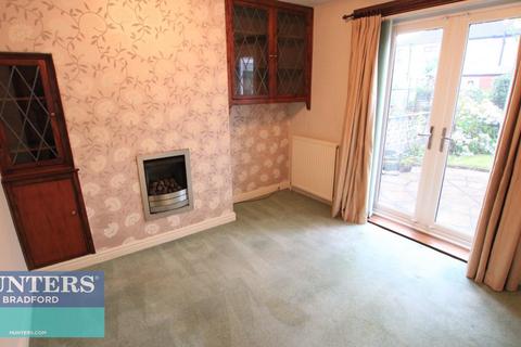 3 bedroom semi-detached house to rent, Odsal Road, Wibsey, Bradford, BD6