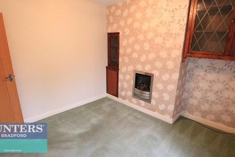 3 bedroom semi-detached house to rent, Odsal Road, Wibsey, Bradford, BD6