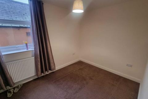 1 bedroom flat to rent, High Street, NG15