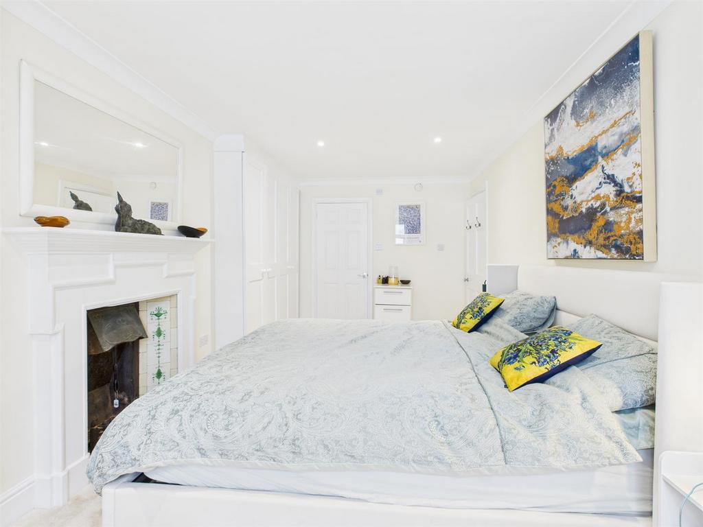 Master Bedroom Alternate View
