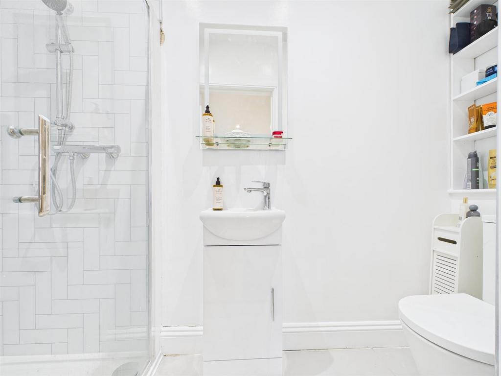 En Suite Shower Room