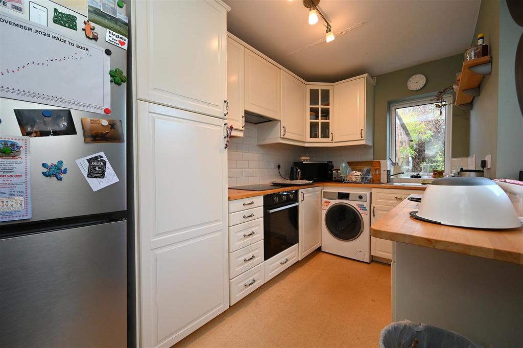Kitchen.JPG