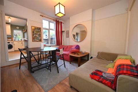 2 bedroom end of terrace house for sale, Gordon Road, Birmingham B17