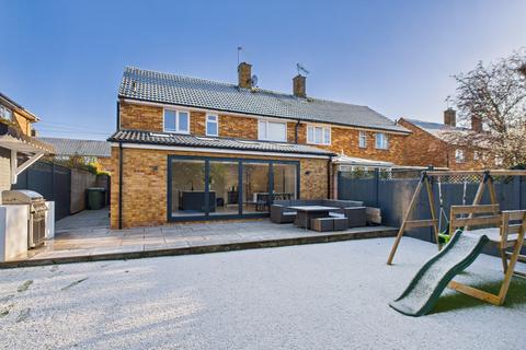 undefined, Hollybush Lane, Hemel Hempstead, HP1