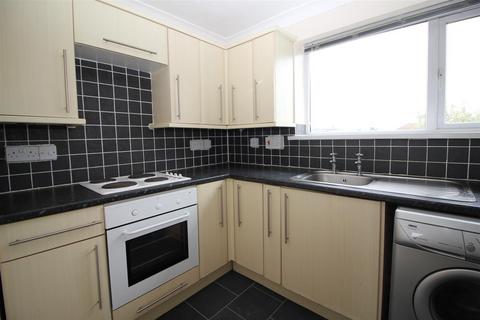 2 bedroom apartment to rent, Cranleigh Court, High Street, Cubbington