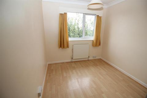 2 bedroom apartment to rent, Cranleigh Court, High Street, Cubbington