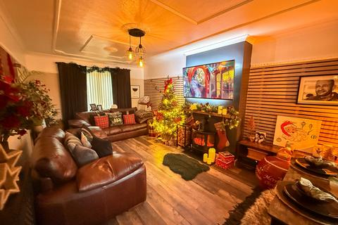 3 bedroom terraced house for sale, Mitford Gardens, Wallsend NE28