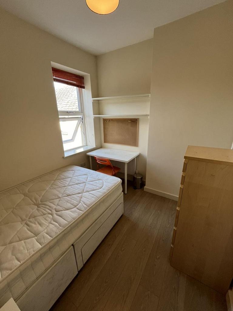 Bed 4