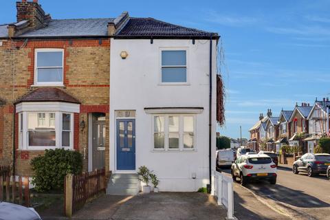 3 bedroom end of terrace house for sale, Summer Road, East Molesey, KT8