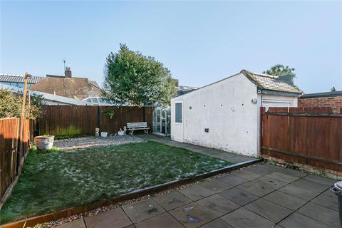 3 bedroom bungalow for sale, Woodlawn Crescent, Twickenham, TW2