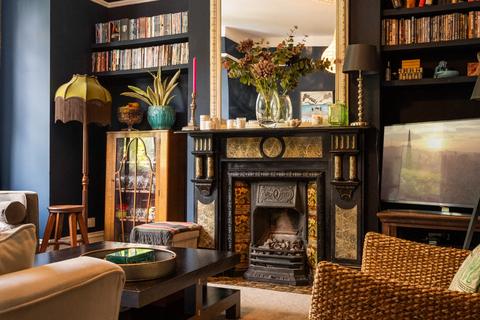6 bedroom terraced house for sale, Buchanan Gardens, Kensal Rise, London, NW10