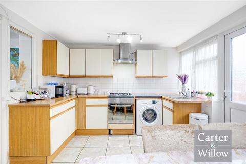 undefined, Bonham Road, Essex