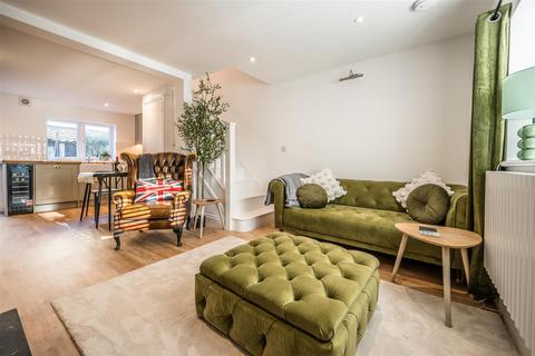 2 bedroom terraced house to rent, Leiston