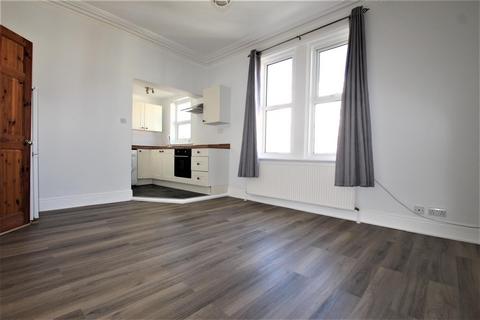2 bedroom apartment to rent, Throgmorton House, Elphinstone Road