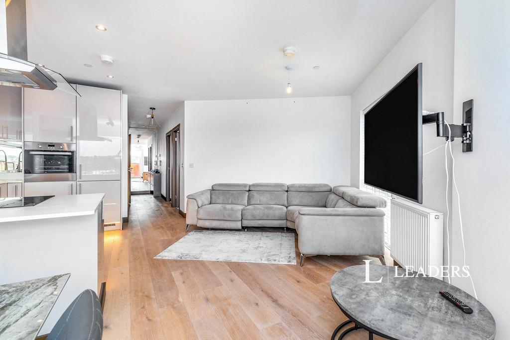 Flat 40 guinevere po