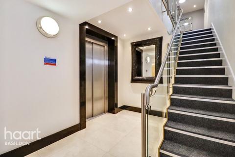 2 bedroom apartment for sale, Noak Hill Road, BILLERICAY
