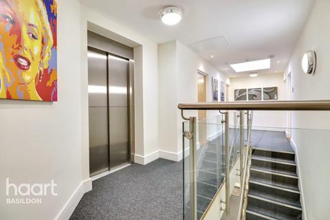 2 bedroom apartment for sale, Noak Hill Road, BILLERICAY