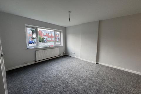 3 bedroom semi-detached house to rent, Rosemount Close, Ings Bridge Estate, Hull, East Yorkshire, HU6