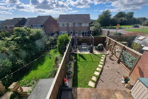 3 bedroom terraced house for sale, Cae Perllan, Brackla, CF31