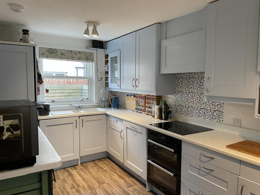 Kitchen 1.JPG