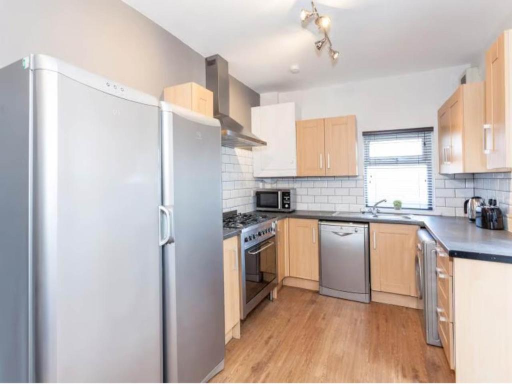 Kitchen 2