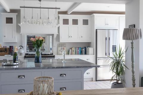 4 bedroom house for sale, Praa Sands