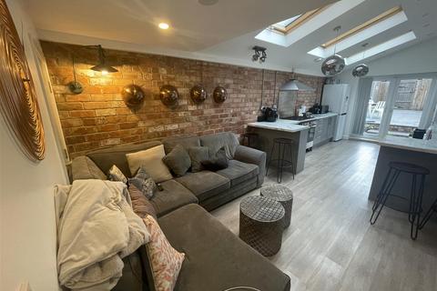 1 bedroom in a house share to rent, Vecqueray Street, Stoke, Coventry