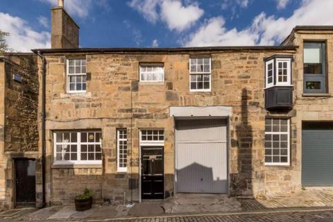 undefined, Gloucester Lane, New Town,